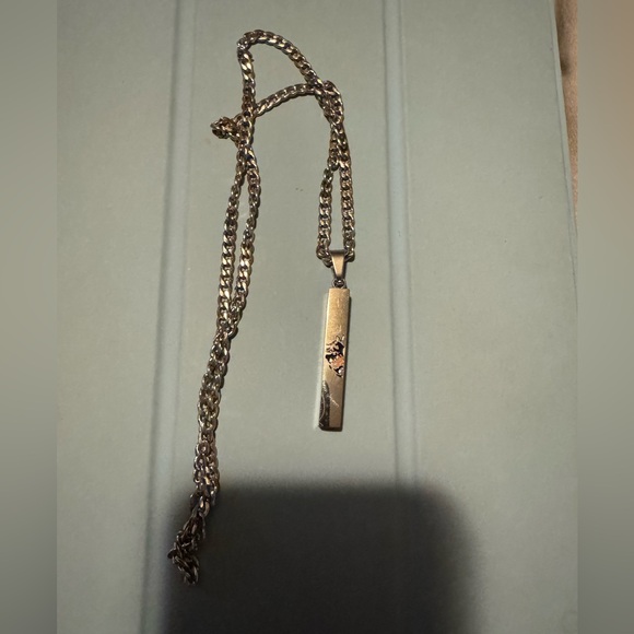 Jujutsu Kaisen Toji and Megumi bar necklace - Picture 3 of 3